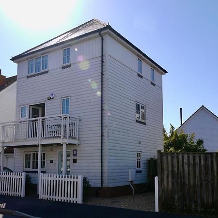 The Salty Dog Holiday Cottage, Camber Sands Rye Luaran gambar